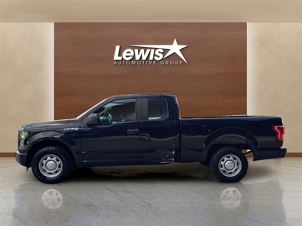 2015 Ford F-150 XL photo 2