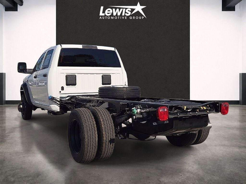 New 2027 Ram 5500 CREW CAB CHASSIS Pickup