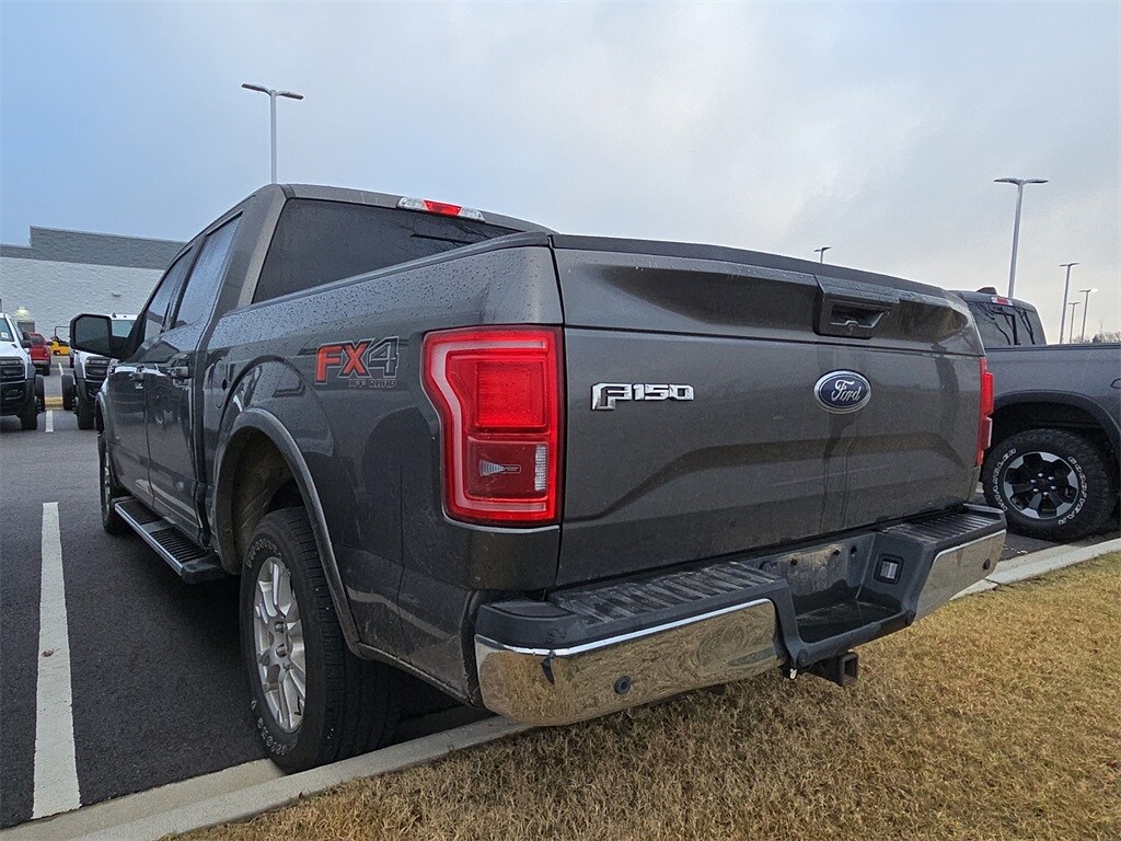 2015 Ford F-150 Lariat photo 2