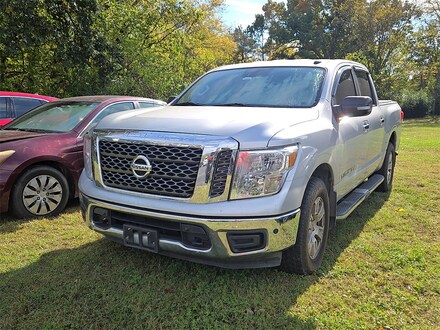 2018 Nissan Titan SV Truck Crew Cab