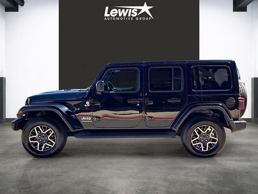 2024 Jeep Wrangler 4-Door Sahara - Photo 2