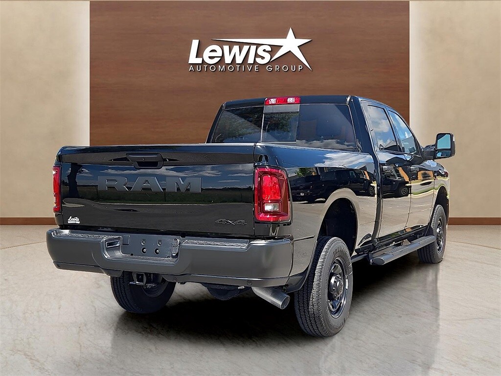 2025 Ram 2500 Tradesman photo 3