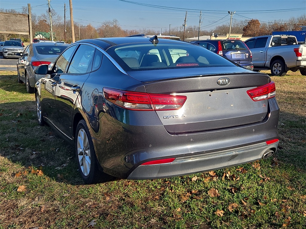 Used 2018 Kia Optima S Sedan