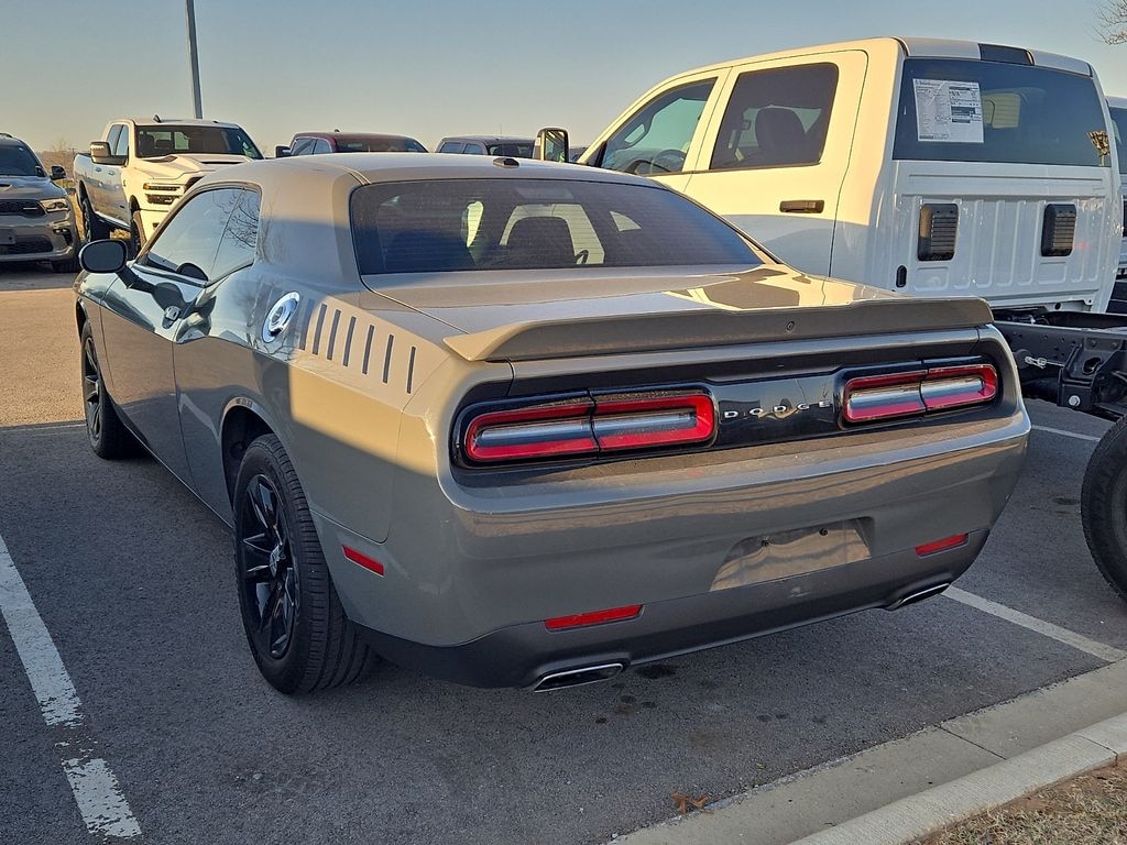 Used 2018 Dodge Challenger SXT Coupe