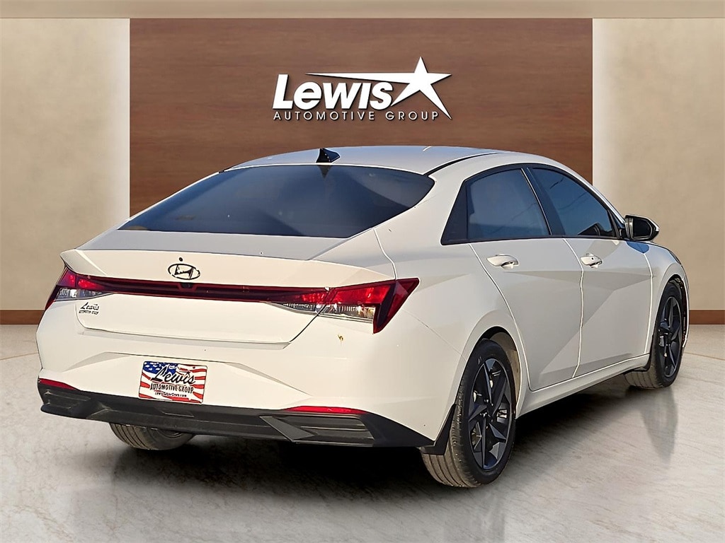 Used 2023 Hyundai Elantra SEL Sedan