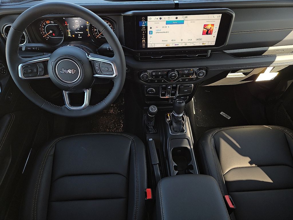 2026 Jeep Wrangler 4-Door Sahara - Photo 11