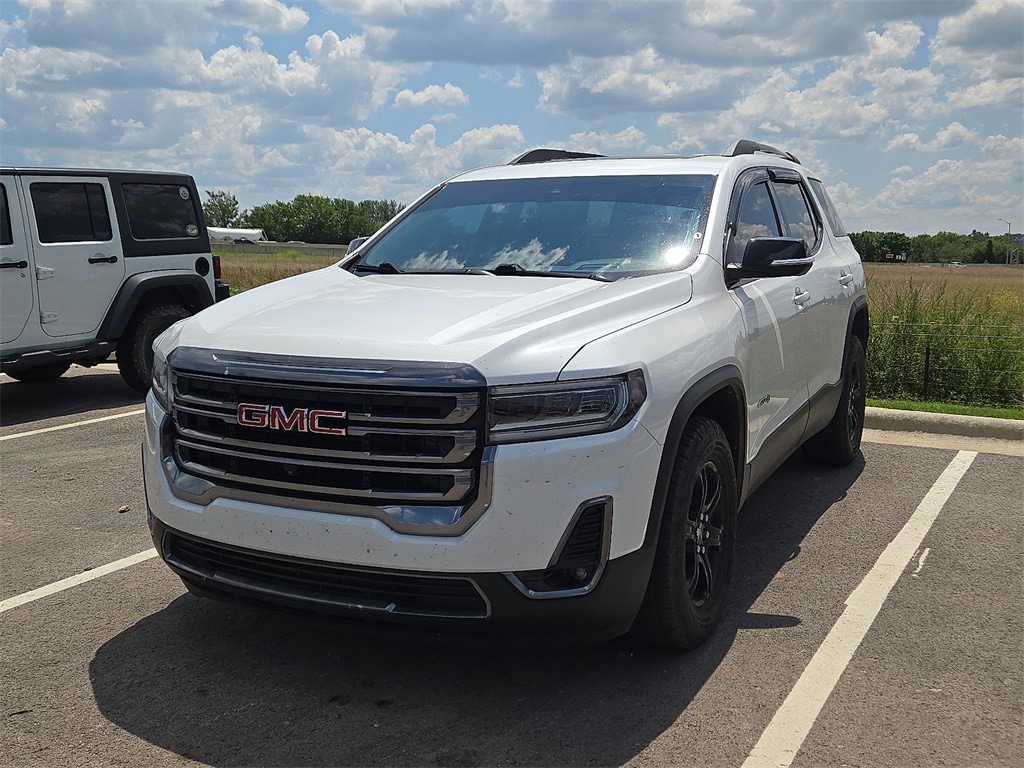 2023 GMC Acadia AT4