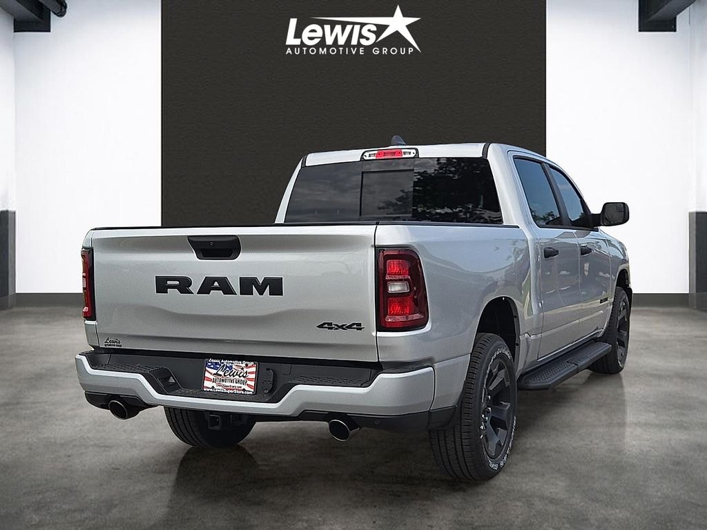 New 2026 Ram 1500 EXPRESS CREW CAB 4X4 5'7 BOX Pickup