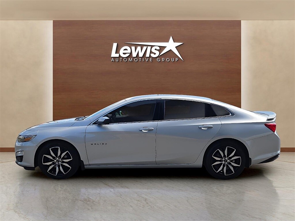 2020 Chevrolet Malibu RS photo 2