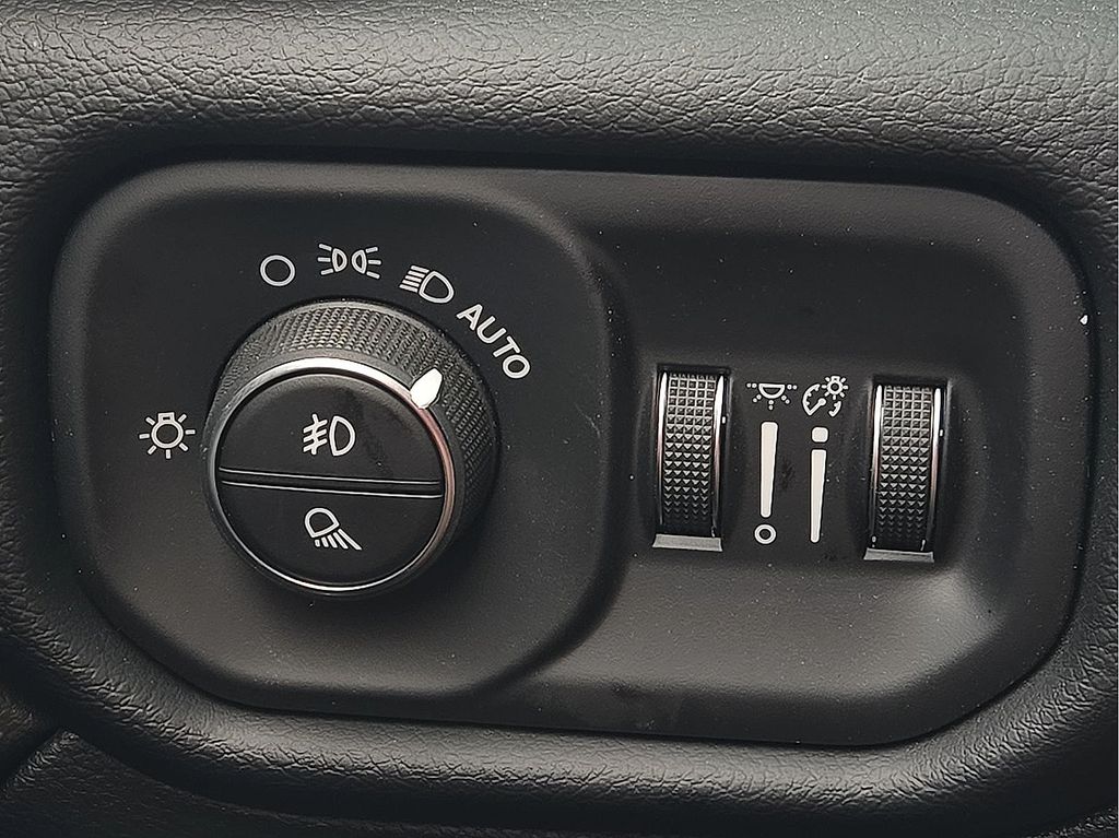 2026 RAM 2500 Laramie - Photo 18