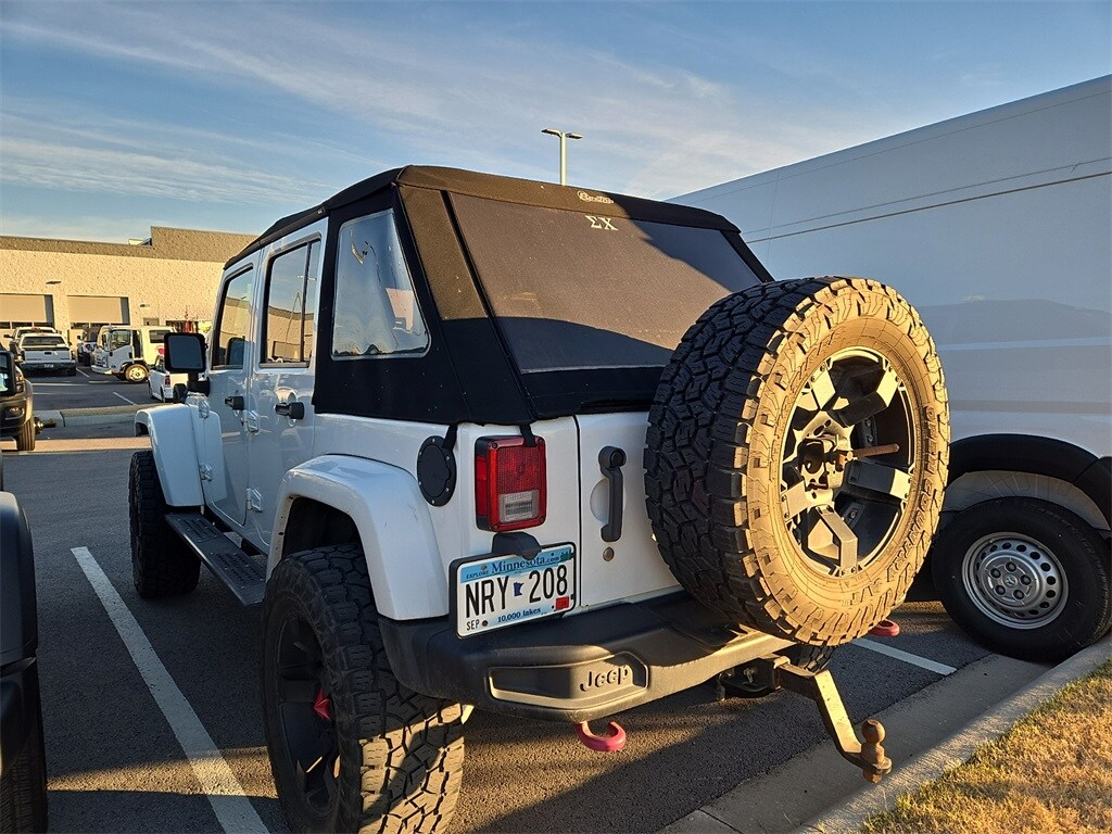 Used 2015 Jeep Wrangler Unlimited Rubicon SUV