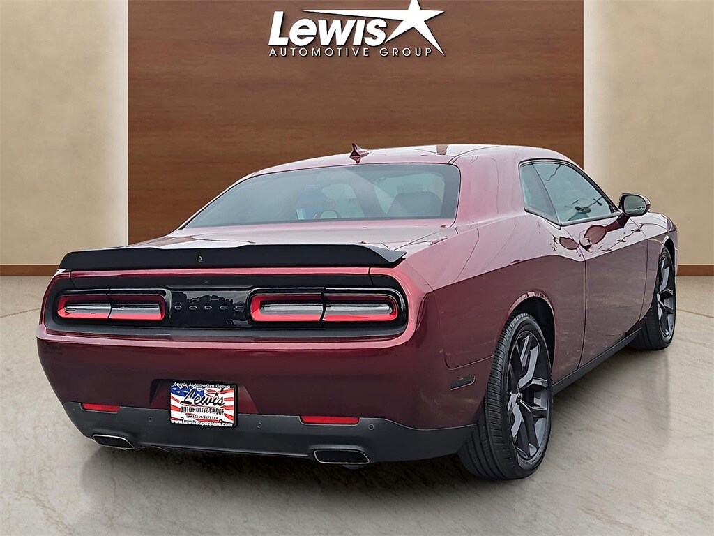 2023 Dodge Challenger GT photo 4