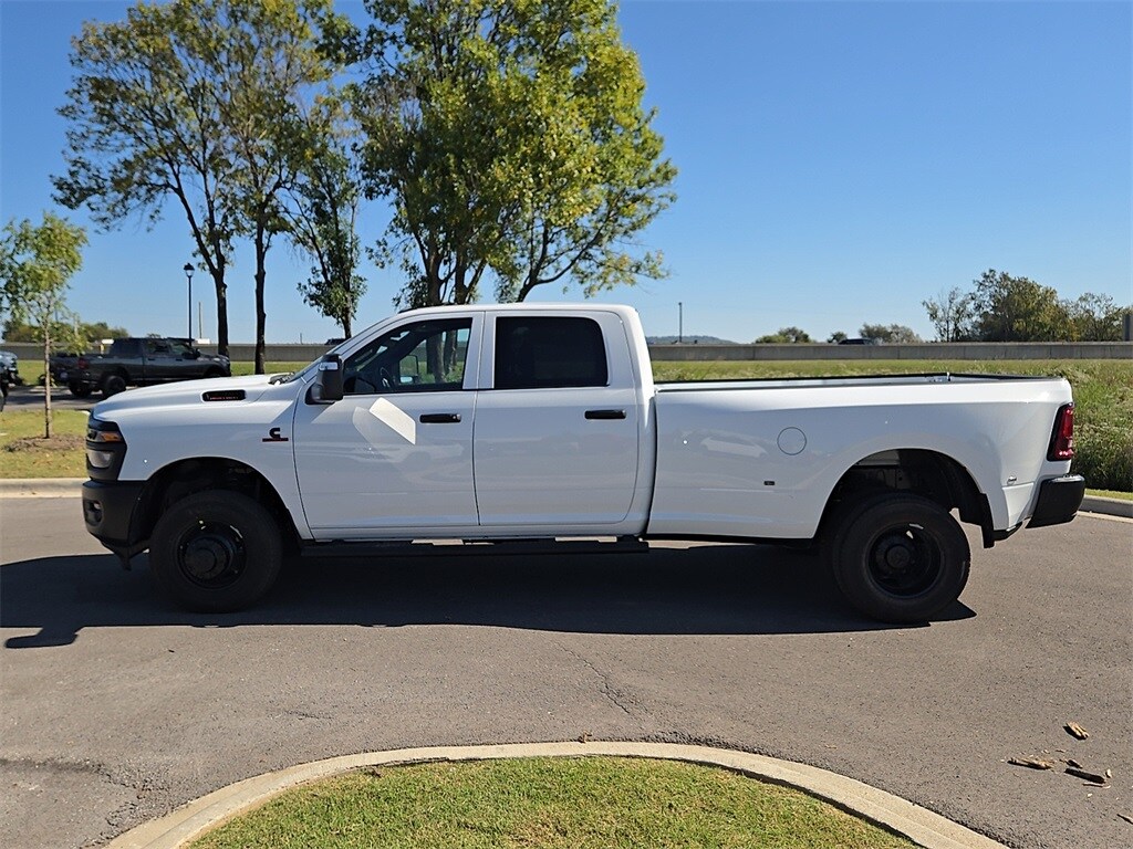 2026 Ram 3500 Tradesman photo 3