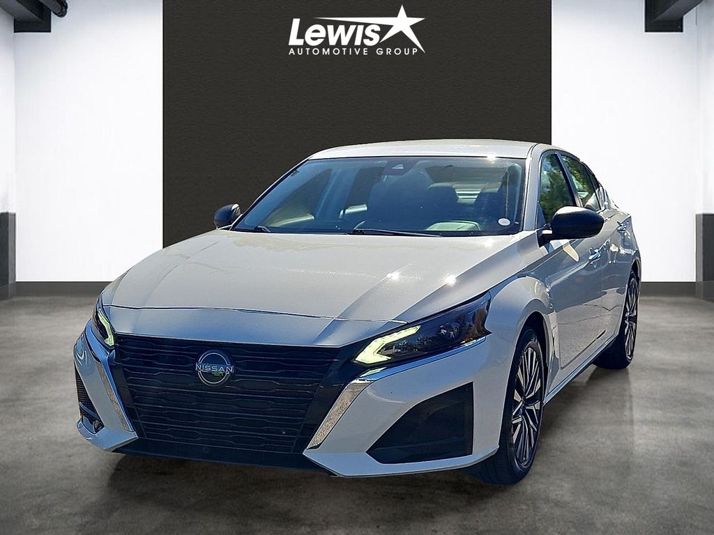 2024 Nissan Altima 2.5 SV's photo