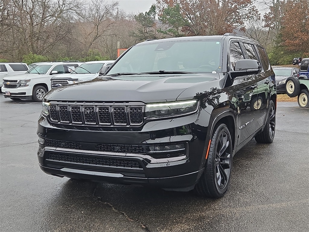 2022 Jeep Grand Wagoneer Obsidian's photo