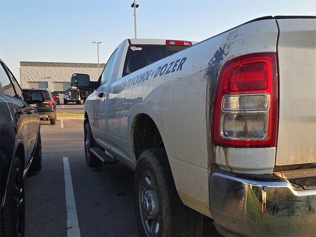 2019 Ram 3500 Tradesman photo 3