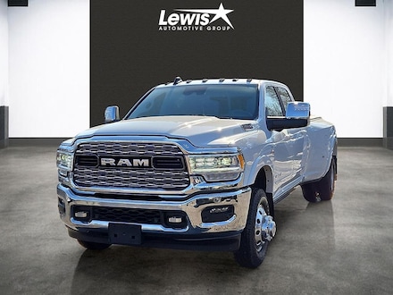 2024 Ram 3500 Limited Truck Crew Cab