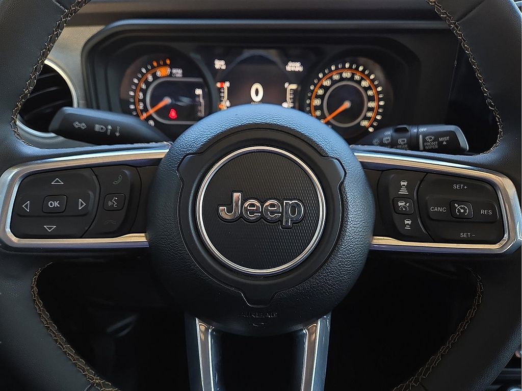 2024 Jeep Wrangler 4-Door Sahara - Photo 19