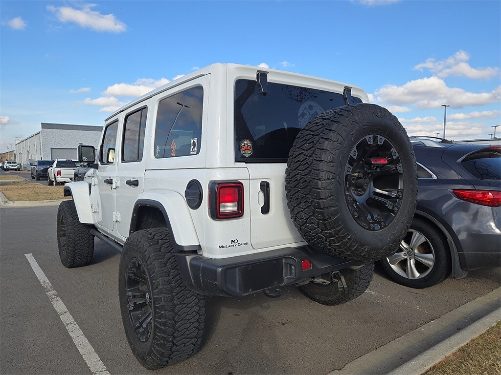 2022 Jeep Wrangler Unlimited Sahara photo 2
