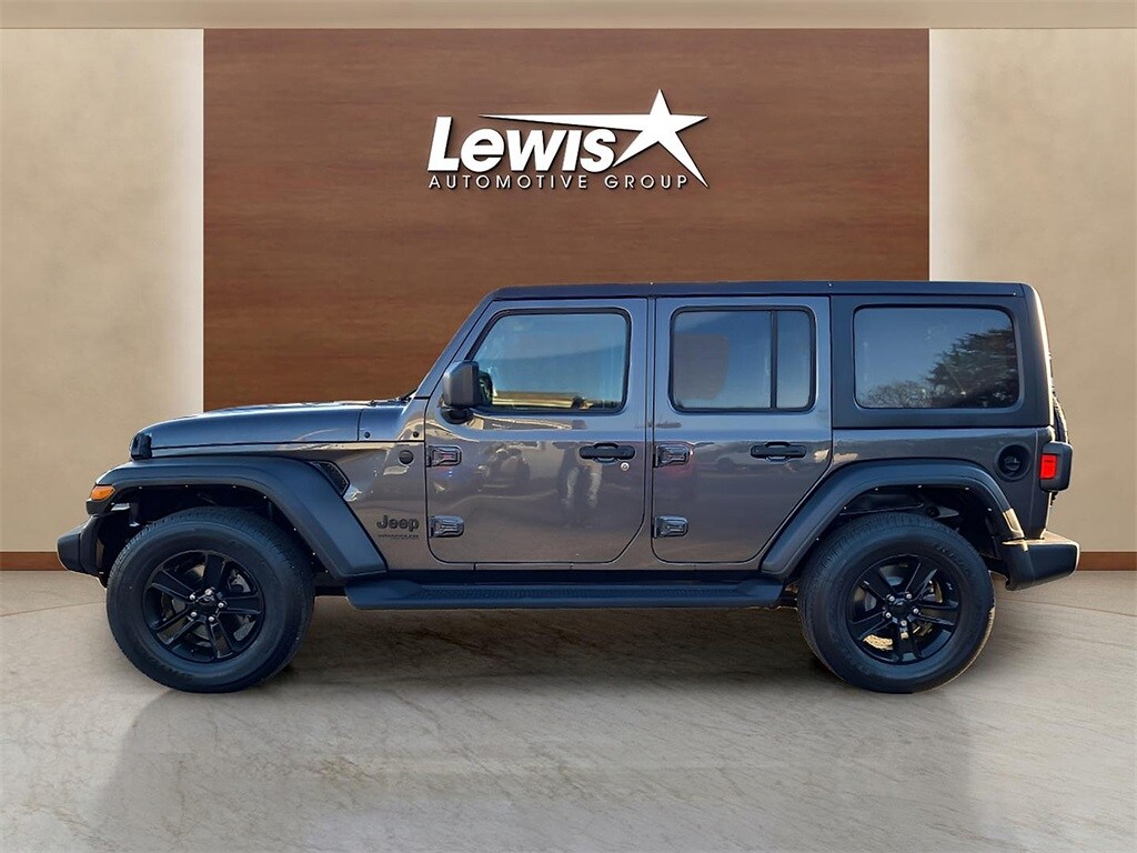 Used 2022 Jeep Wrangler Unlimited Sport Altitude SUV