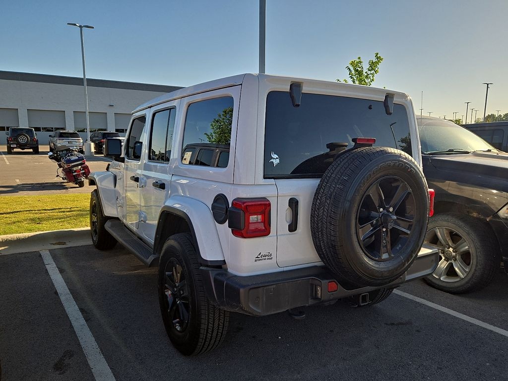 Used 2022 Jeep Wrangler Unlimited Sahara Altitude SUV