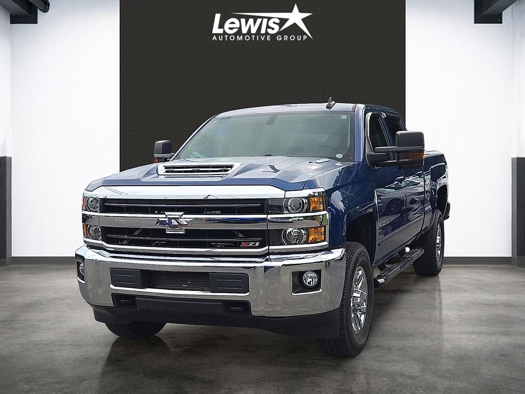 2019 Chevrolet Silverado HD LT 4WD Crew Cab Standard Box's photo