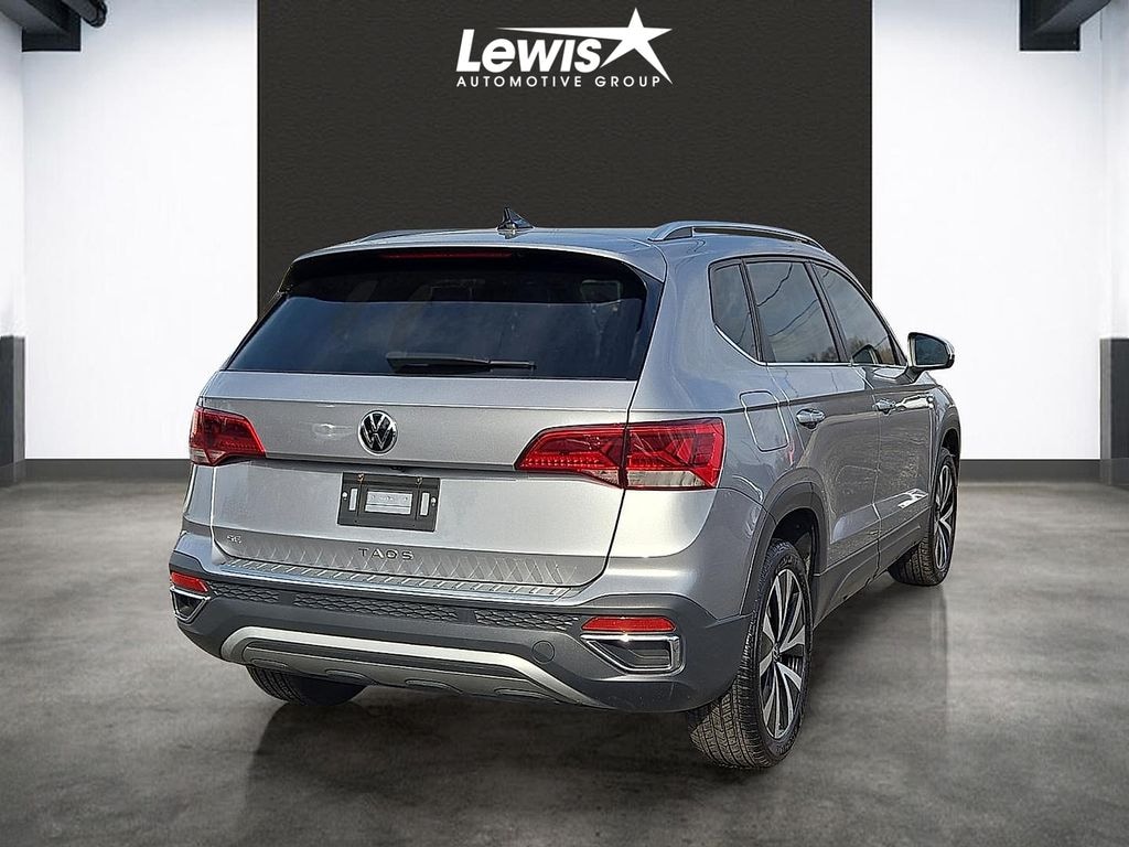 Used 2023 Volkswagen Taos 1.5T SE SUV
