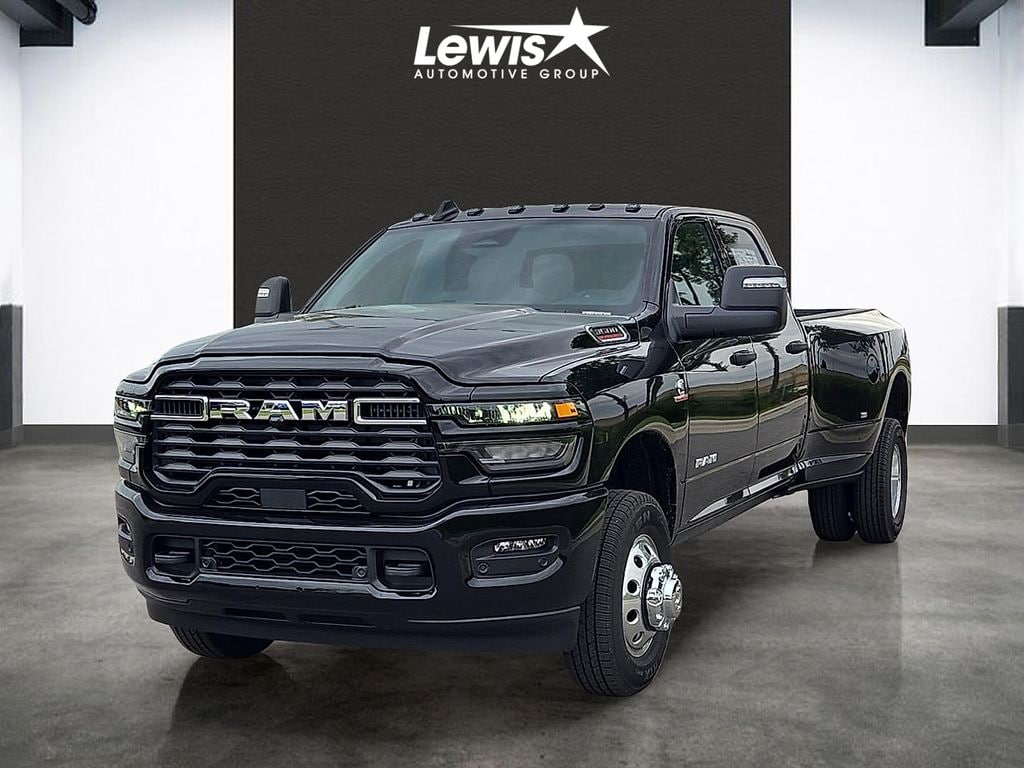 New 2026 Ram 3500 BIG HORN CREW CAB 4X4 8' BOX Pickup