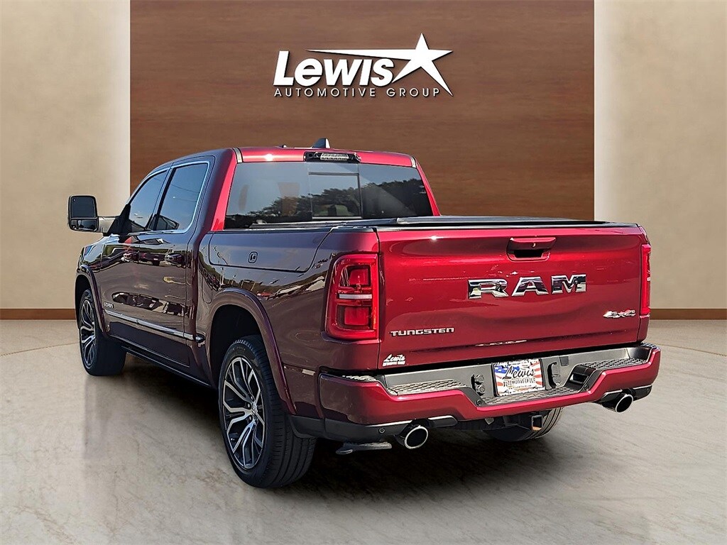 2025 Ram 1500 photo 3