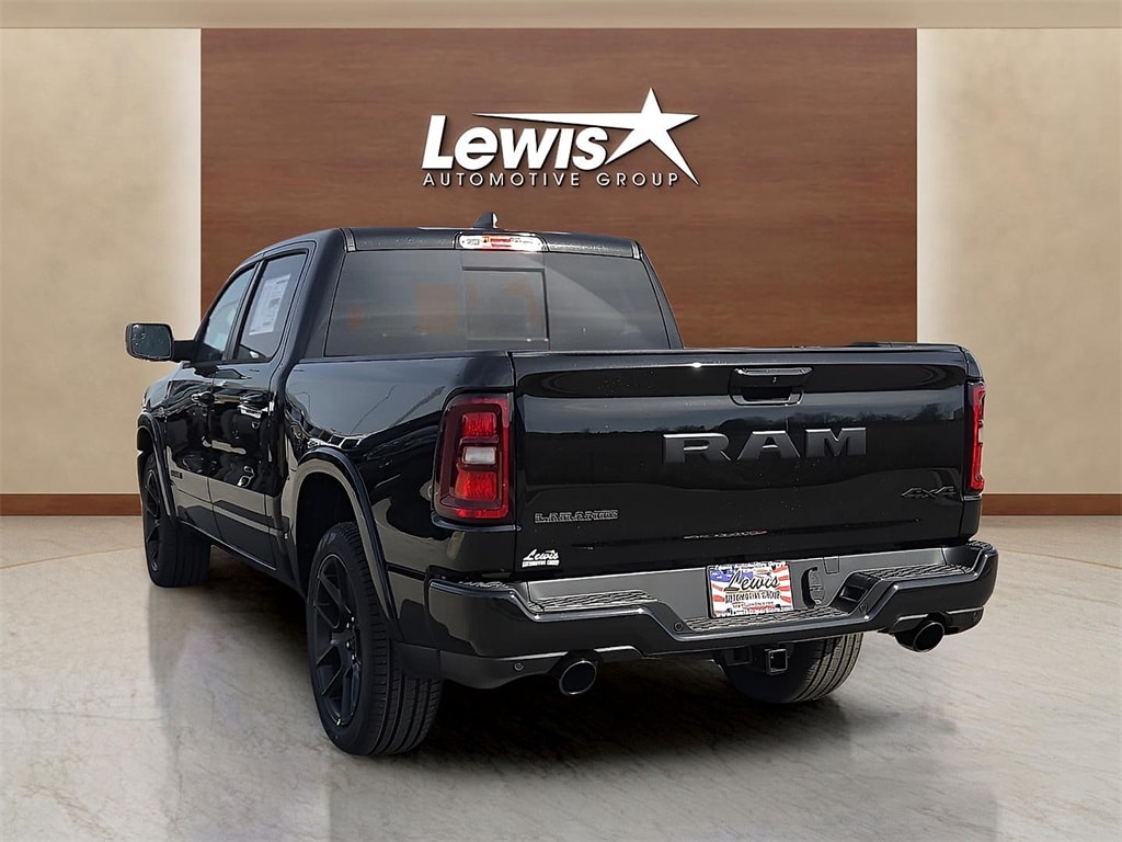 New 2026 Ram 1500 LARAMIE CREW CAB 4X4 5'7 BOX Pickup