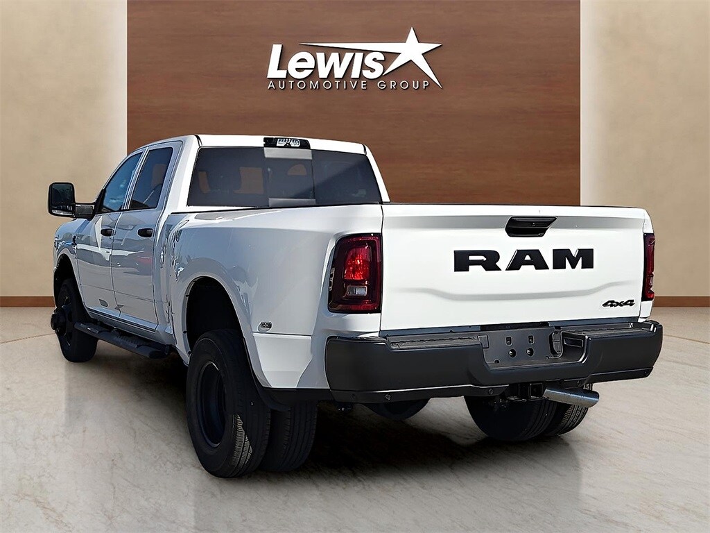 2026 Ram 3500 Tradesman photo 4