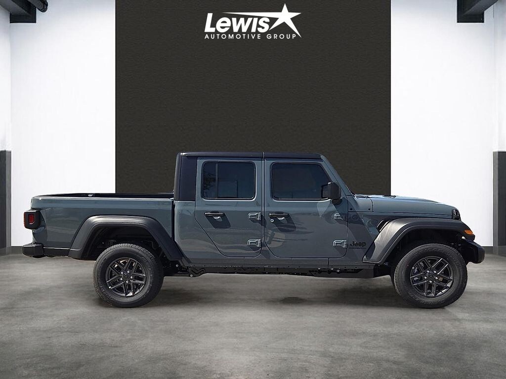 New 2026 Jeep Gladiator SPORT 4X4 Pickup