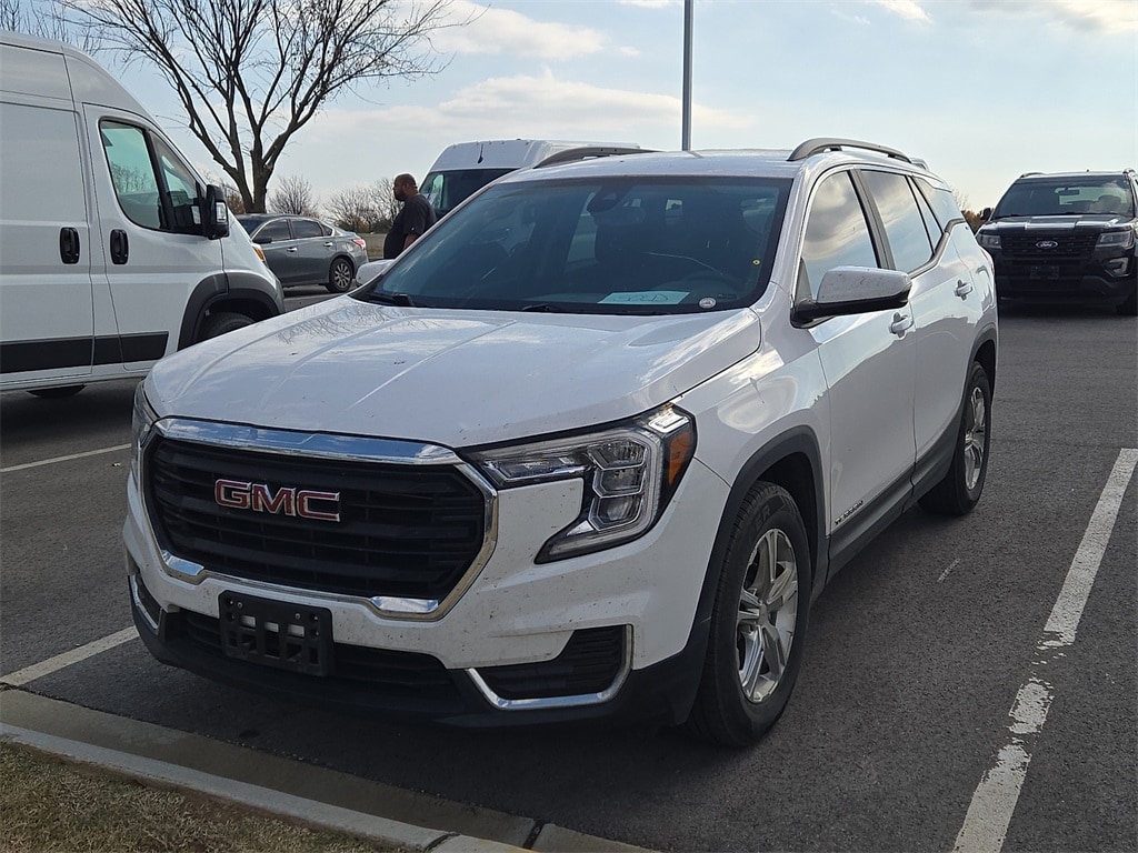 2022 GMC Terrain SLE's photo