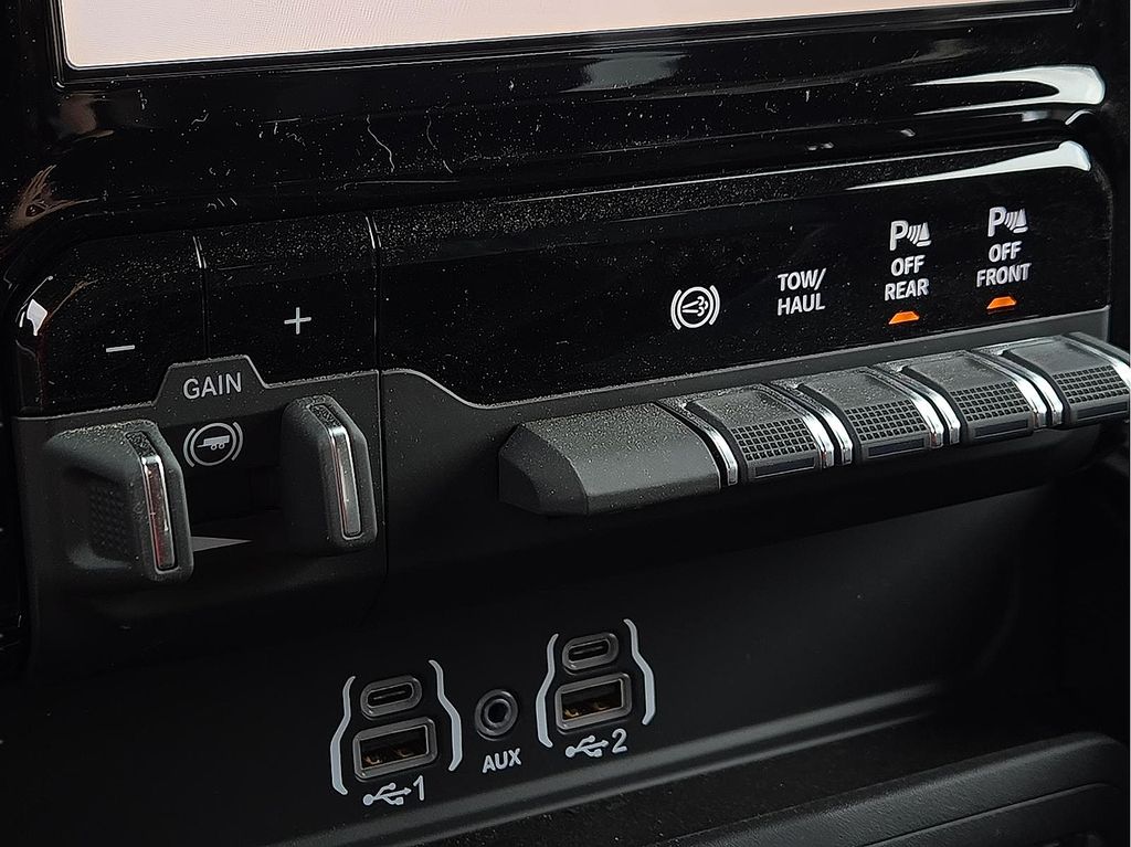 2026 RAM 2500 Laramie - Photo 14