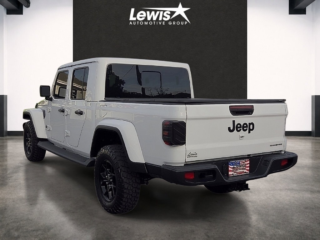 Used 2025 Jeep Gladiator High Tide Truck Crew Cab