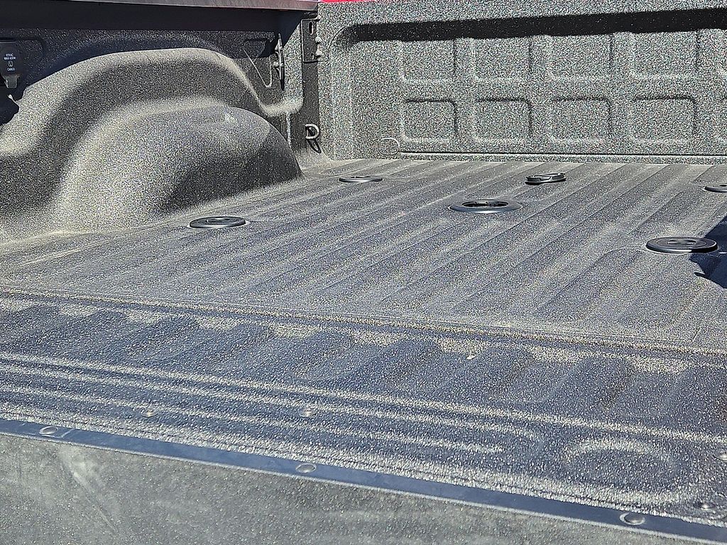 2026 RAM 2500 Laramie - Photo 8