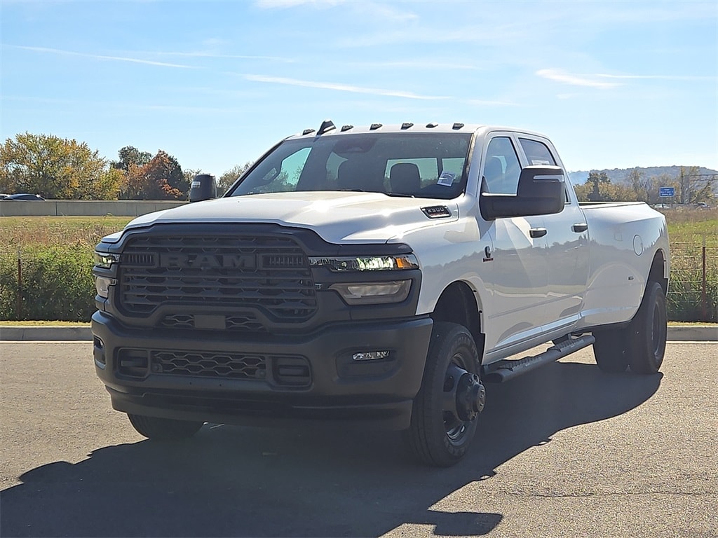 New 2026 Ram 3500 TRADESMAN CREW CAB 4X4 8' BOX Pickup