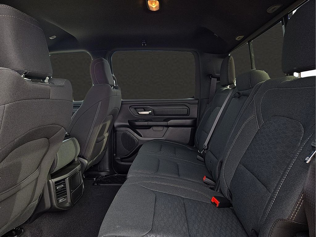 2026 RAM 1500 Warlock - Photo 8