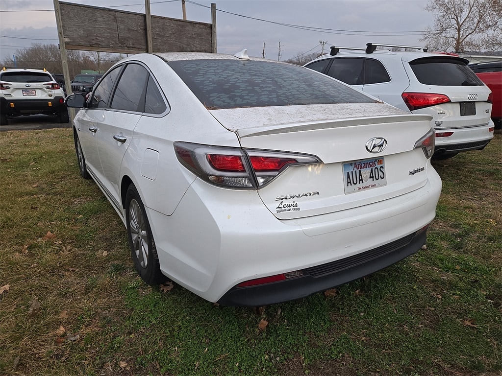 Used 2017 Hyundai Sonata Hybrid SE Sedan