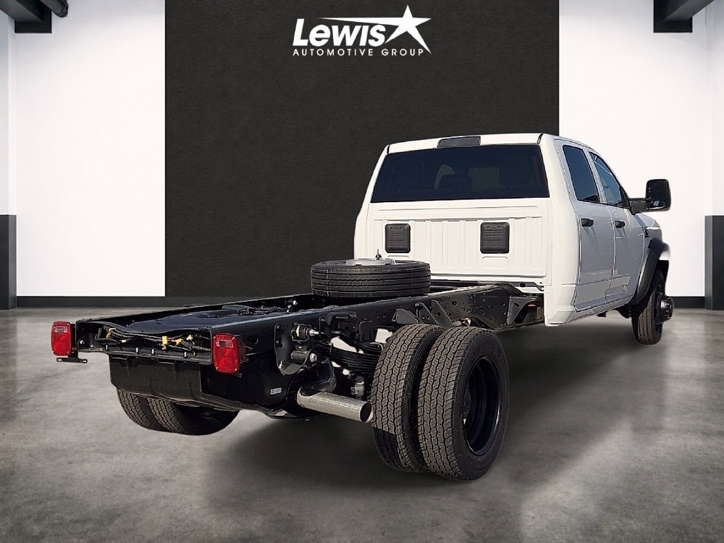 New 2027 Ram 5500 CREW CAB CHASSIS Pickup