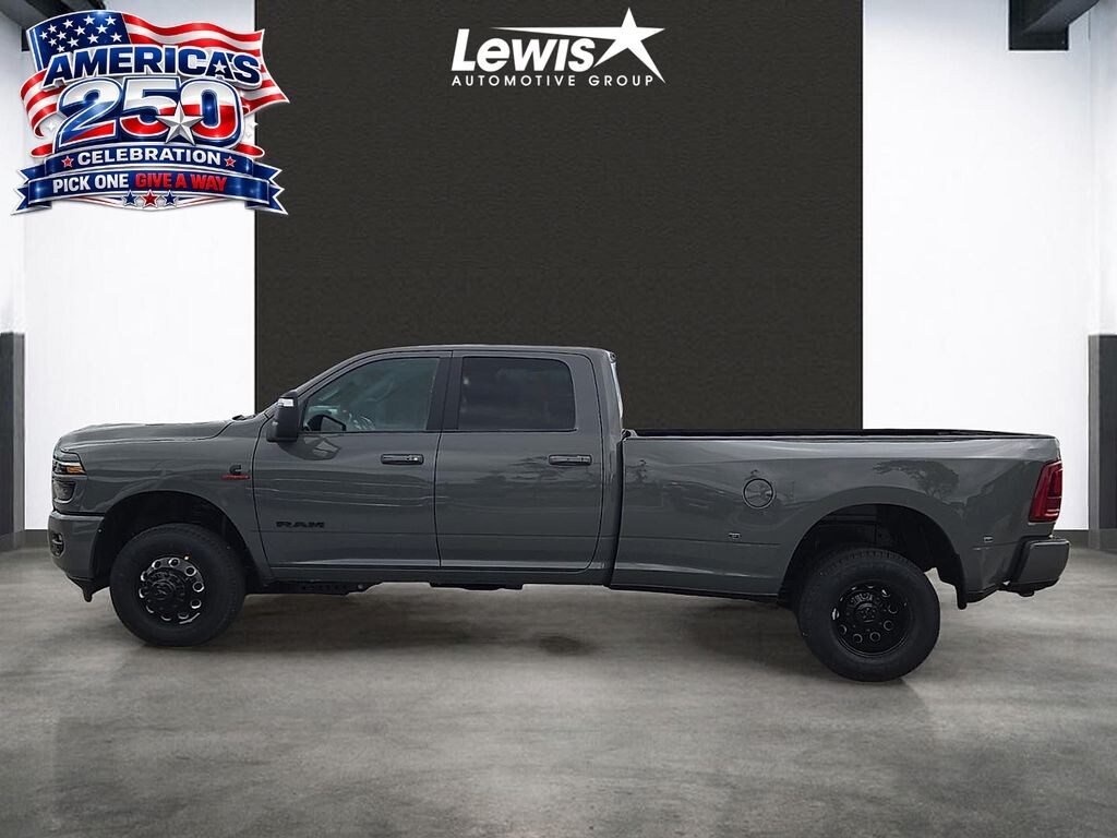 New 2026 Ram 3500 LARAMIE CREW CAB 4X4 8' BOX Pickup