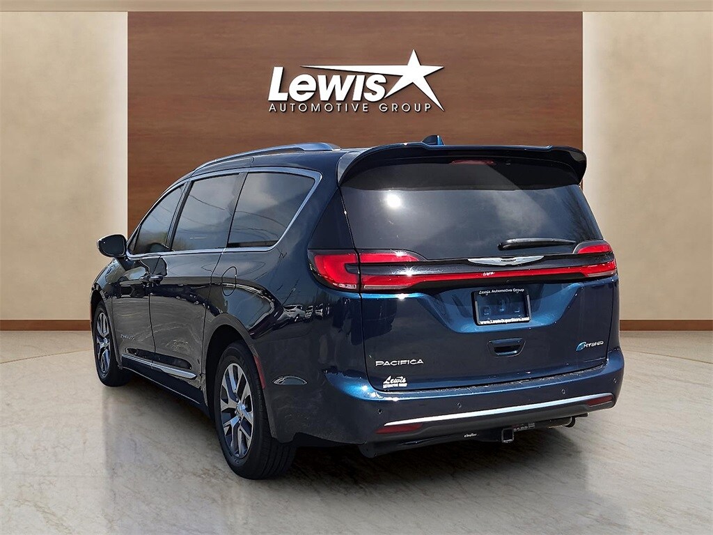 2022 Chrysler Pacifica Hybrid Pinnacle photo 4