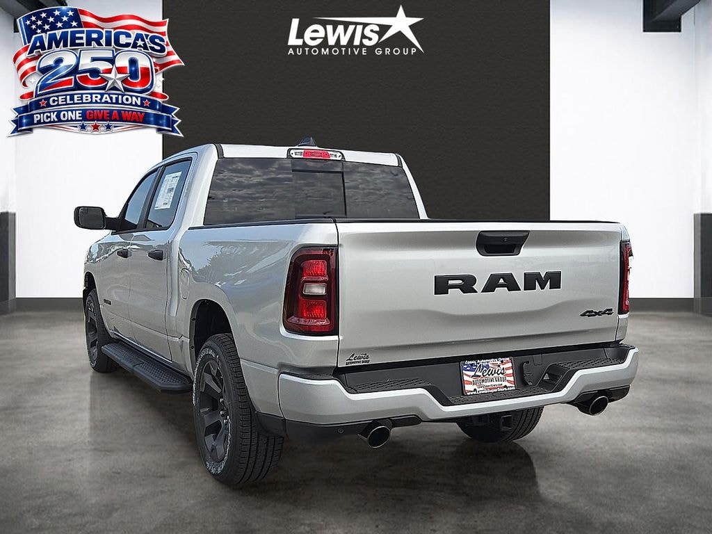 New 2026 Ram 1500 EXPRESS CREW CAB 4X4 5'7 BOX Pickup