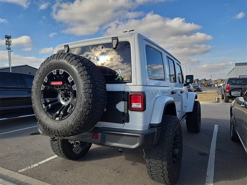 Used 2022 Jeep Wrangler Unlimited Sahara SUV
