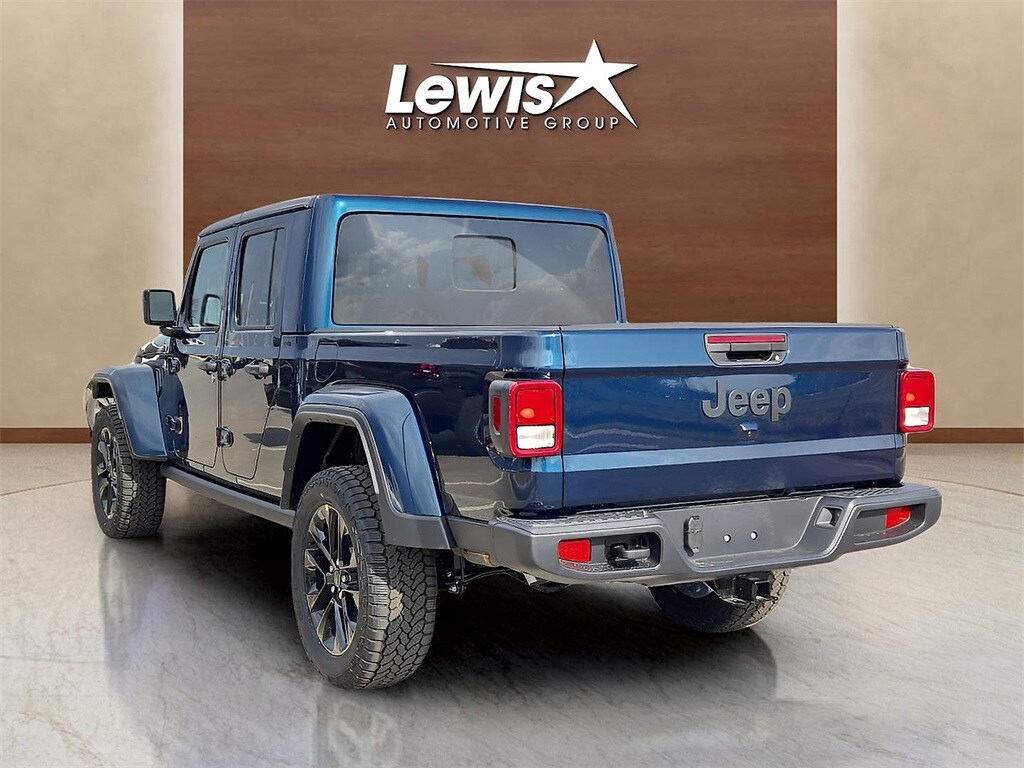 2025 Jeep Gladiator Sport photo 4