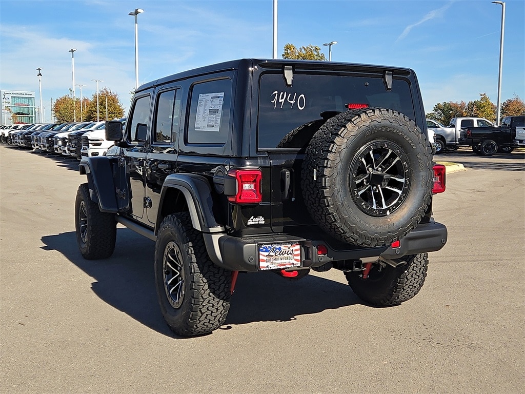 New 2025 Jeep Wrangler 4-DOOR RUBICON X Sport Utility