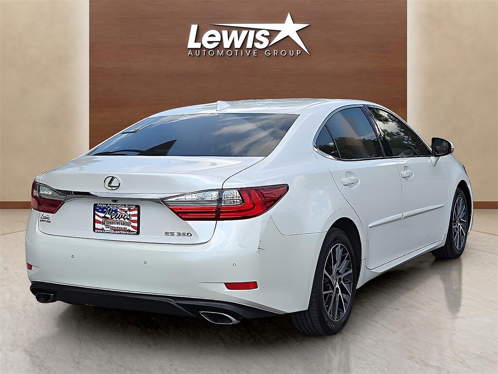 2016 Lexus ES 350 photo 2