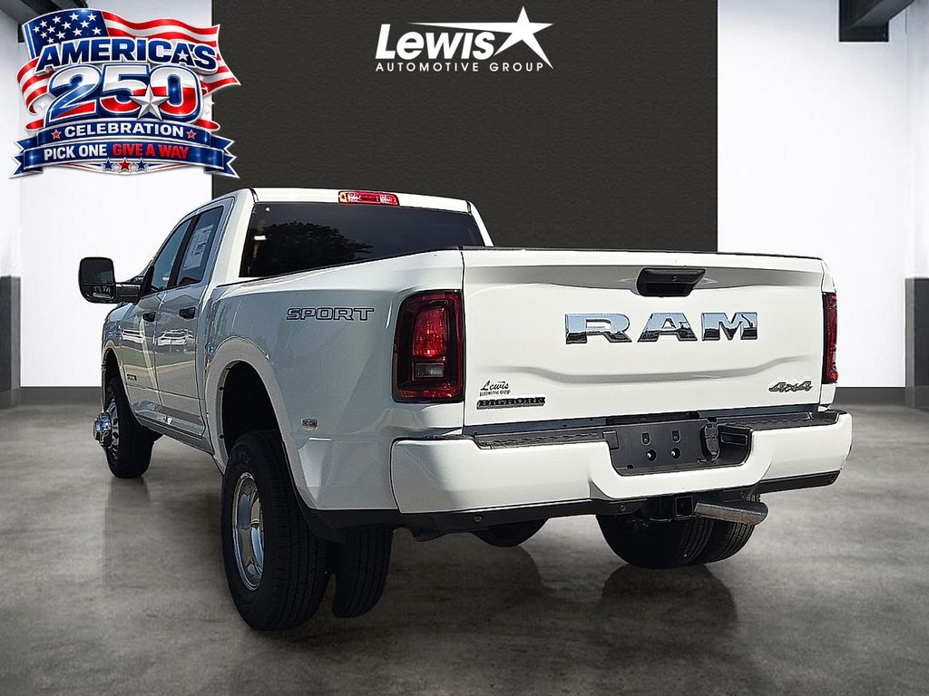 New 2026 Ram 3500 BIG HORN CREW CAB 4X4 8' BOX Pickup
