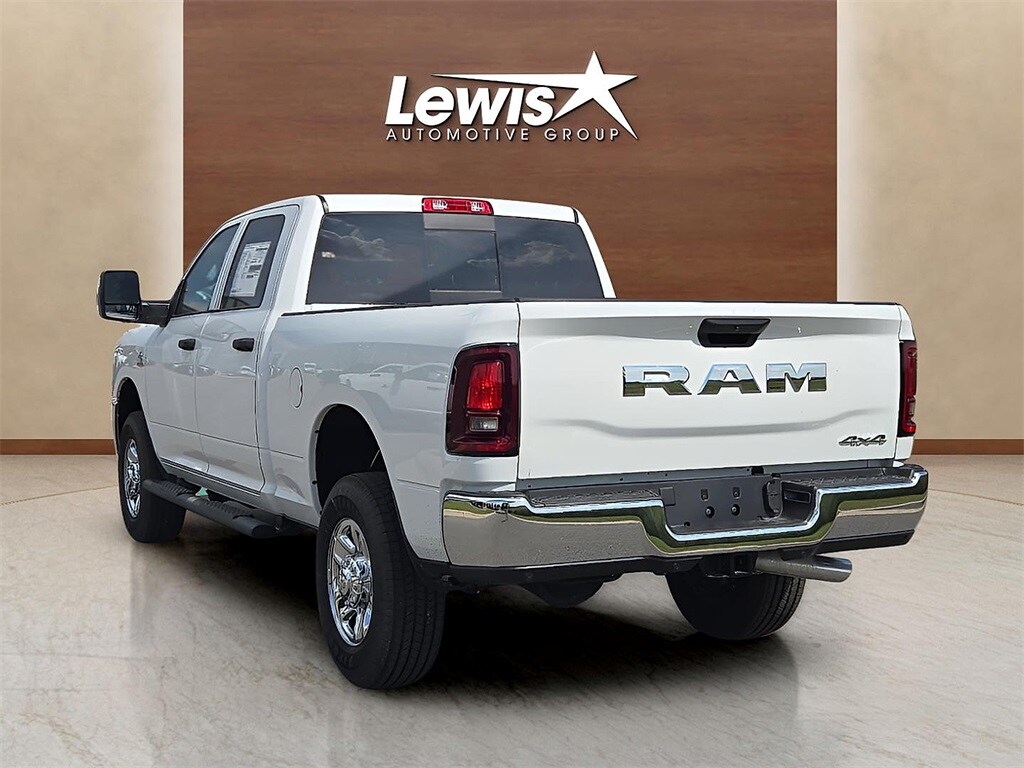 2026 Ram 2500 Tradesman photo 4