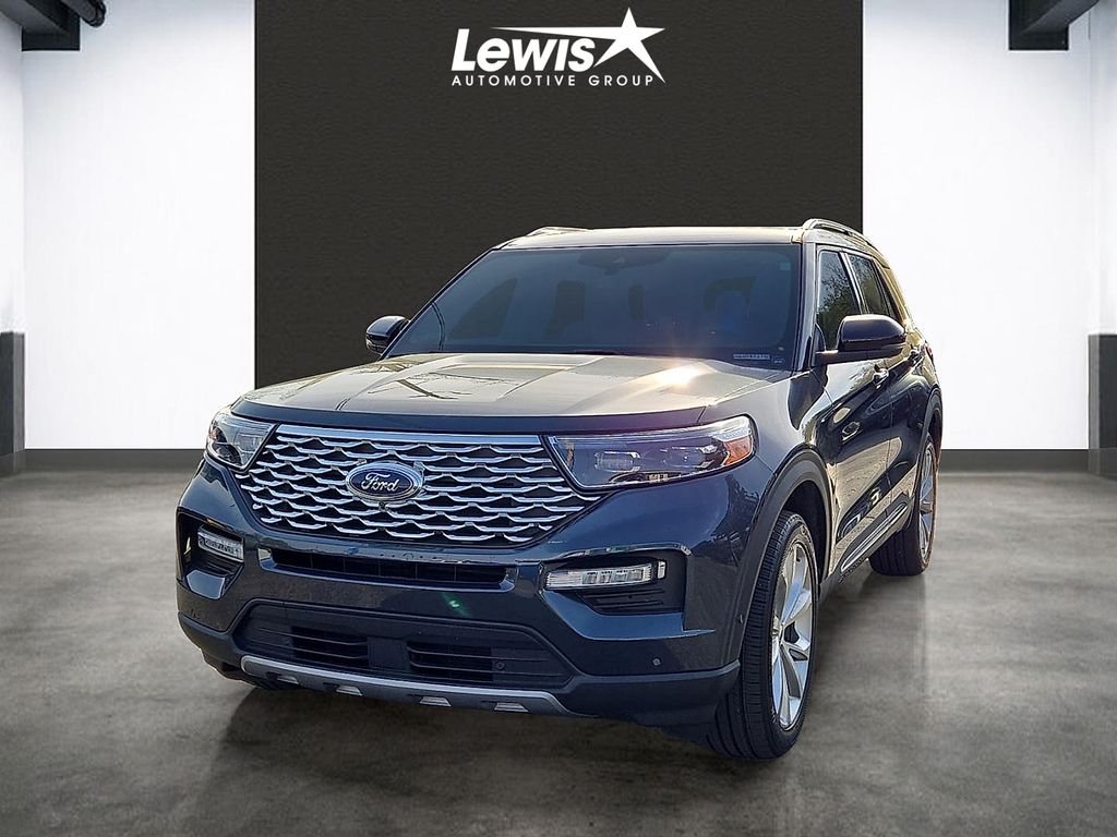 2022 Ford Explorer Platinum 4WD's photo